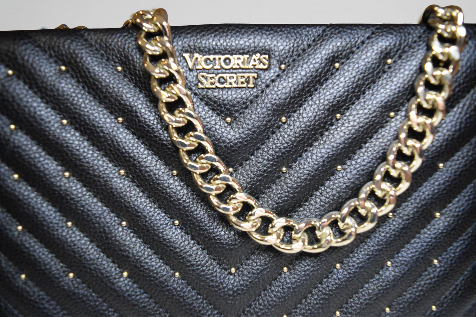 black vs purse black vs purse